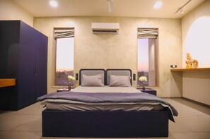 3 bedrooms, in-room safe, iron/ironing board, free WiFi - Expert Villla   (Sanand)