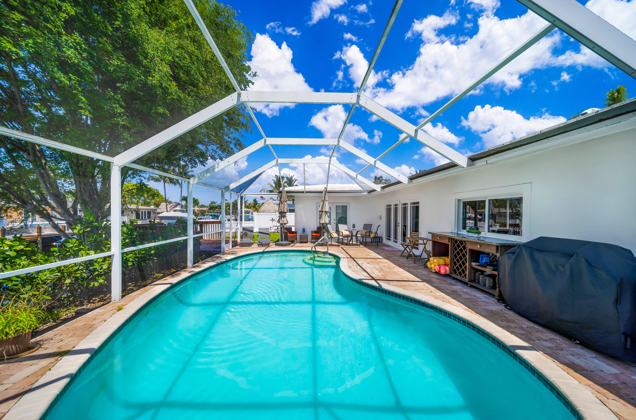 "MIA Harbor"! 4BR 2200Sqft in Pompano Beach