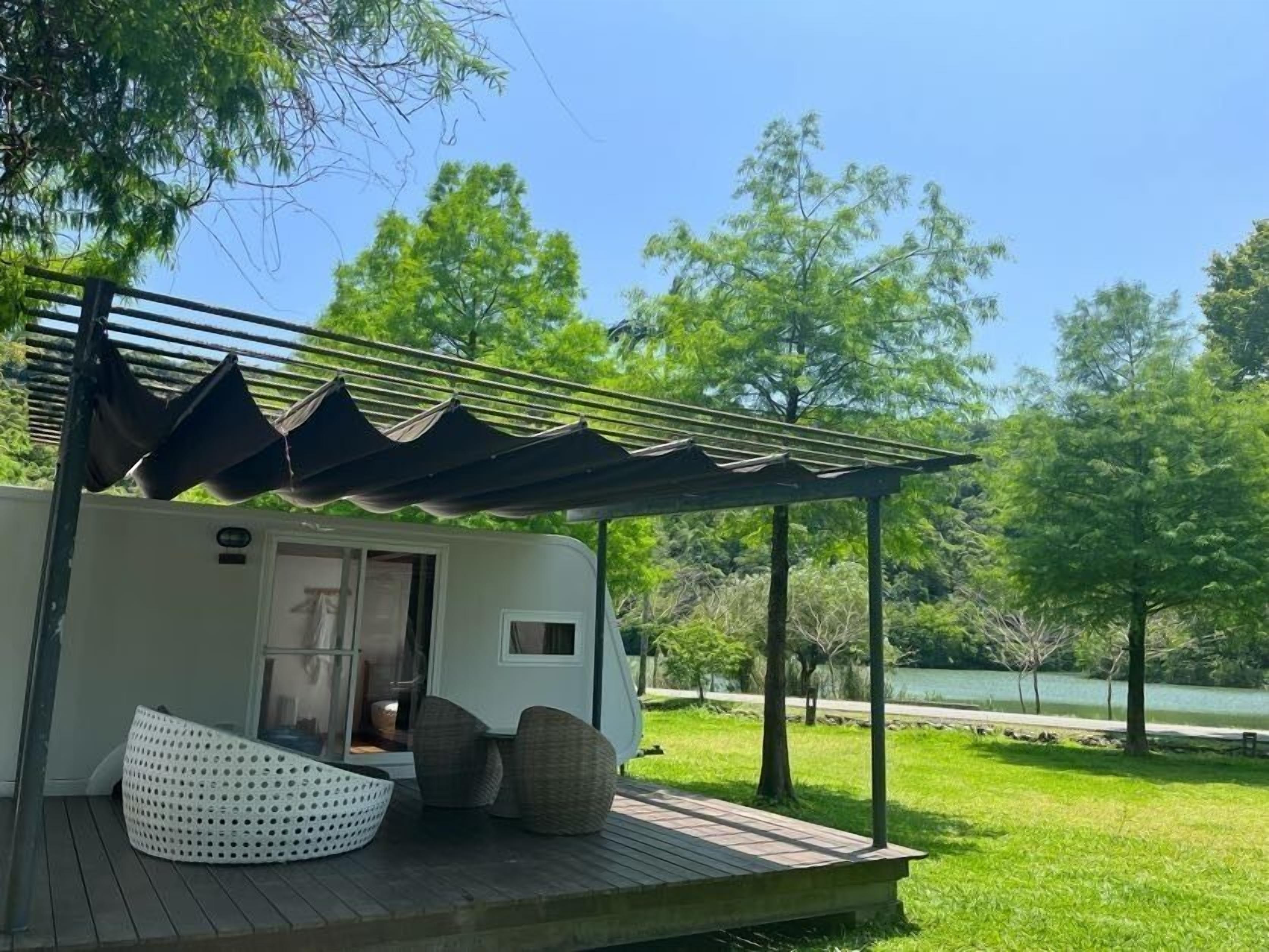 全景開放式套房 | 露台/庭院