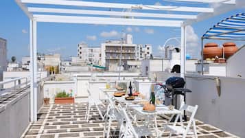 Huis, 3 slaapkamers, roken, balkon | Buiten dineren