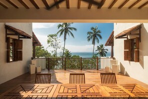 Biệt thự | 5 phòng ngủ, phòng cách âm 