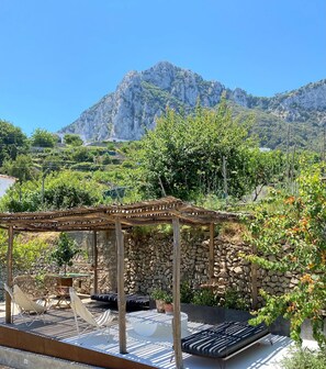 2 bedrooms - Capri Designer Suite by Elite Villas (Capri)