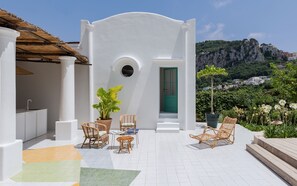 2 bedrooms - Capri Designer Suite by Elite Villas (Capri)