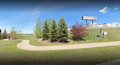 Cg's @ Airdrie -cozy & Comfort