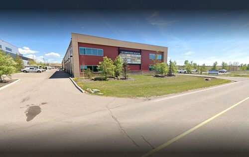 Cg's @ Airdrie -cozy & Comfort