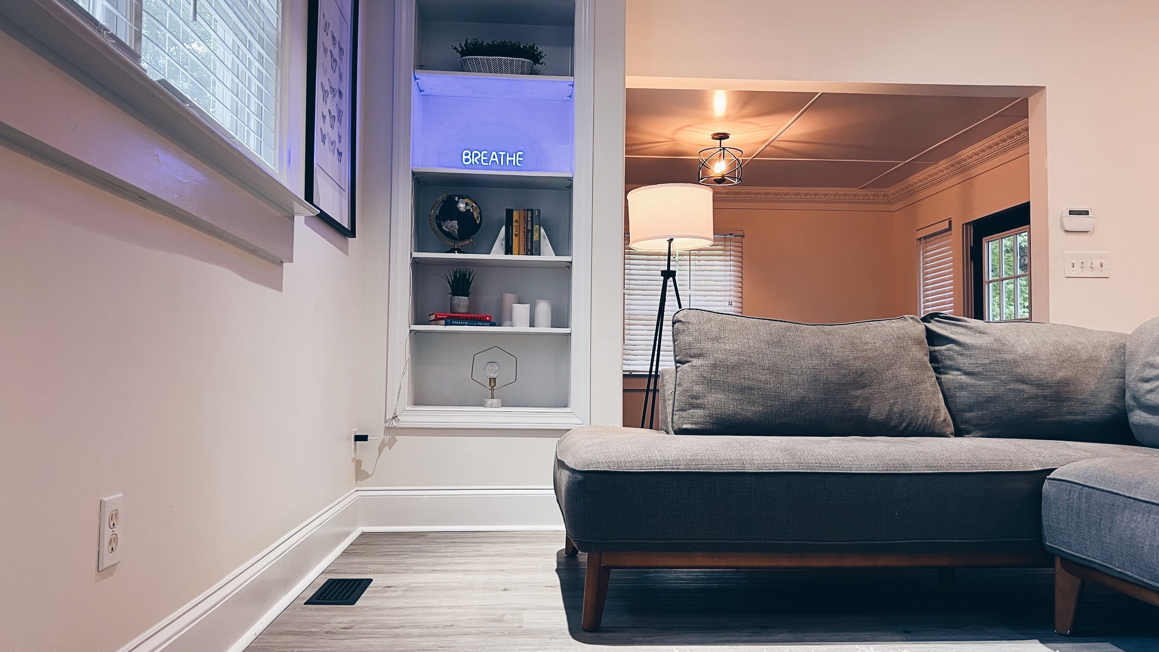 Free-flowing Bungalow in Midtown