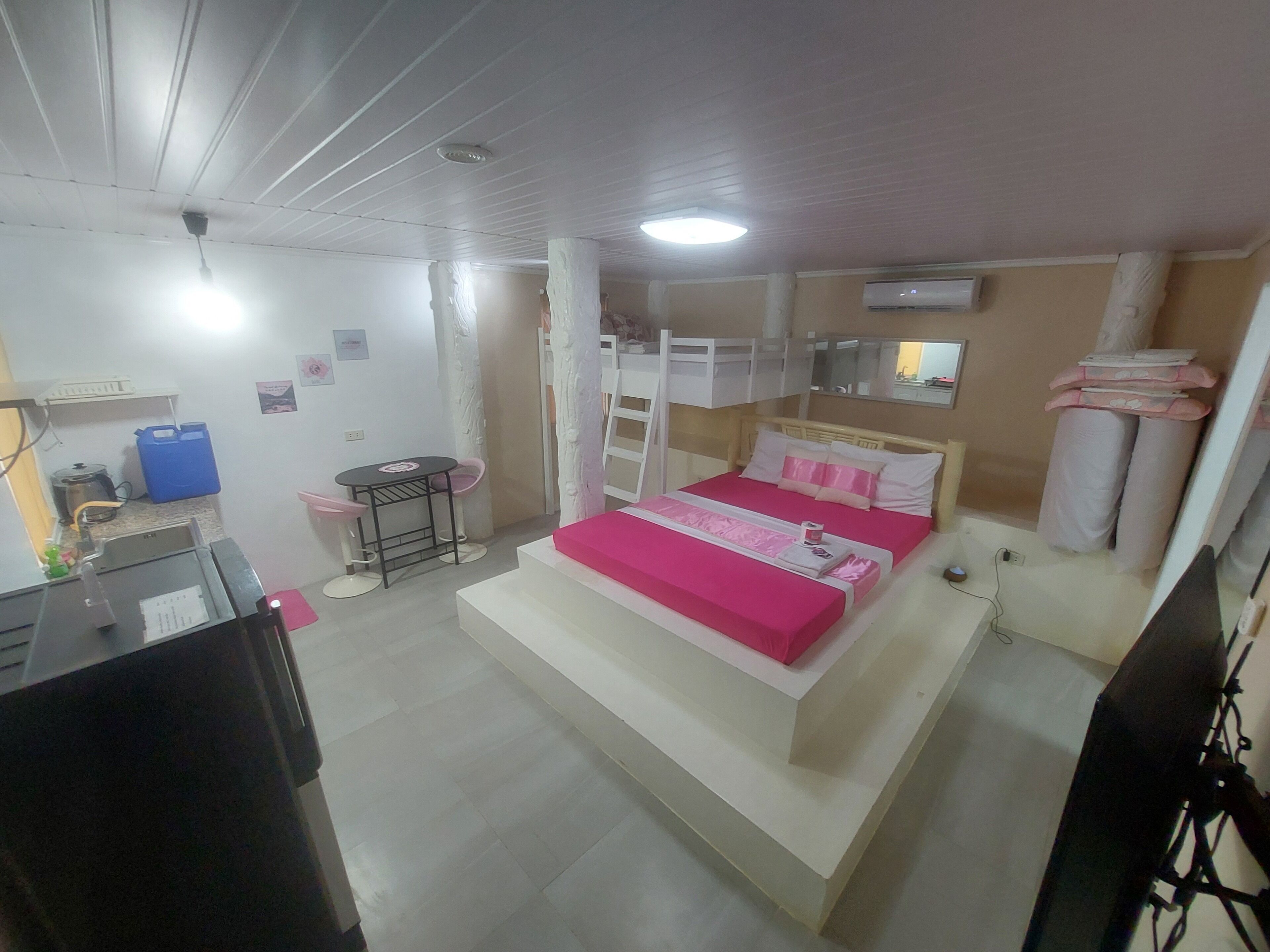Insonorización, wifi gratis y ropa de cama 