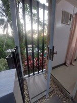 Sistema de insonorización, wifi gratis y ropa de cama 