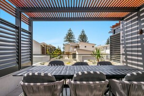 Outdoor dining - 22 North - Lennox Head (Lennox Head)
