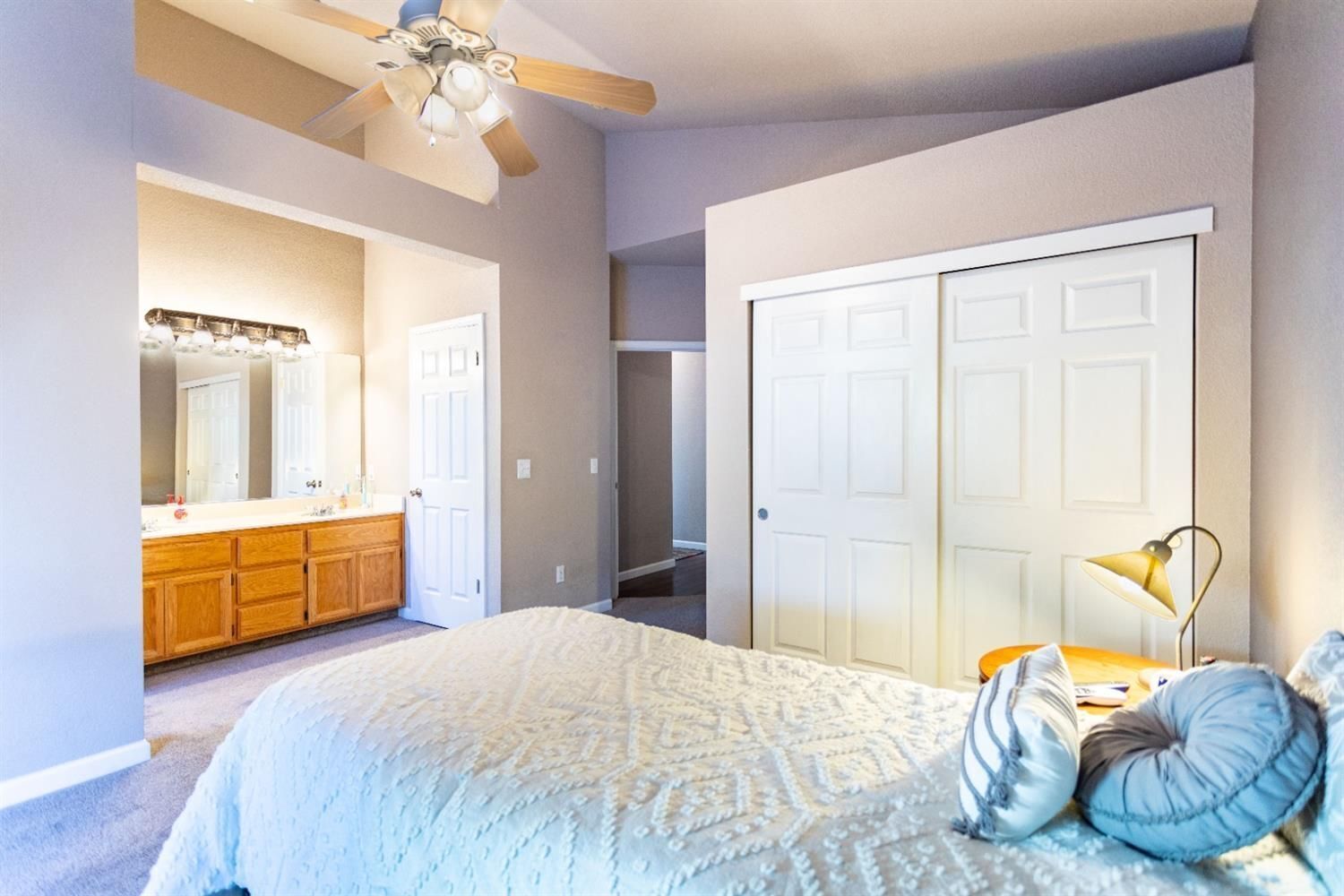 Remodel Spacious Clean & Safe Elk Grove Home - 10% OFF until June 14, 2023