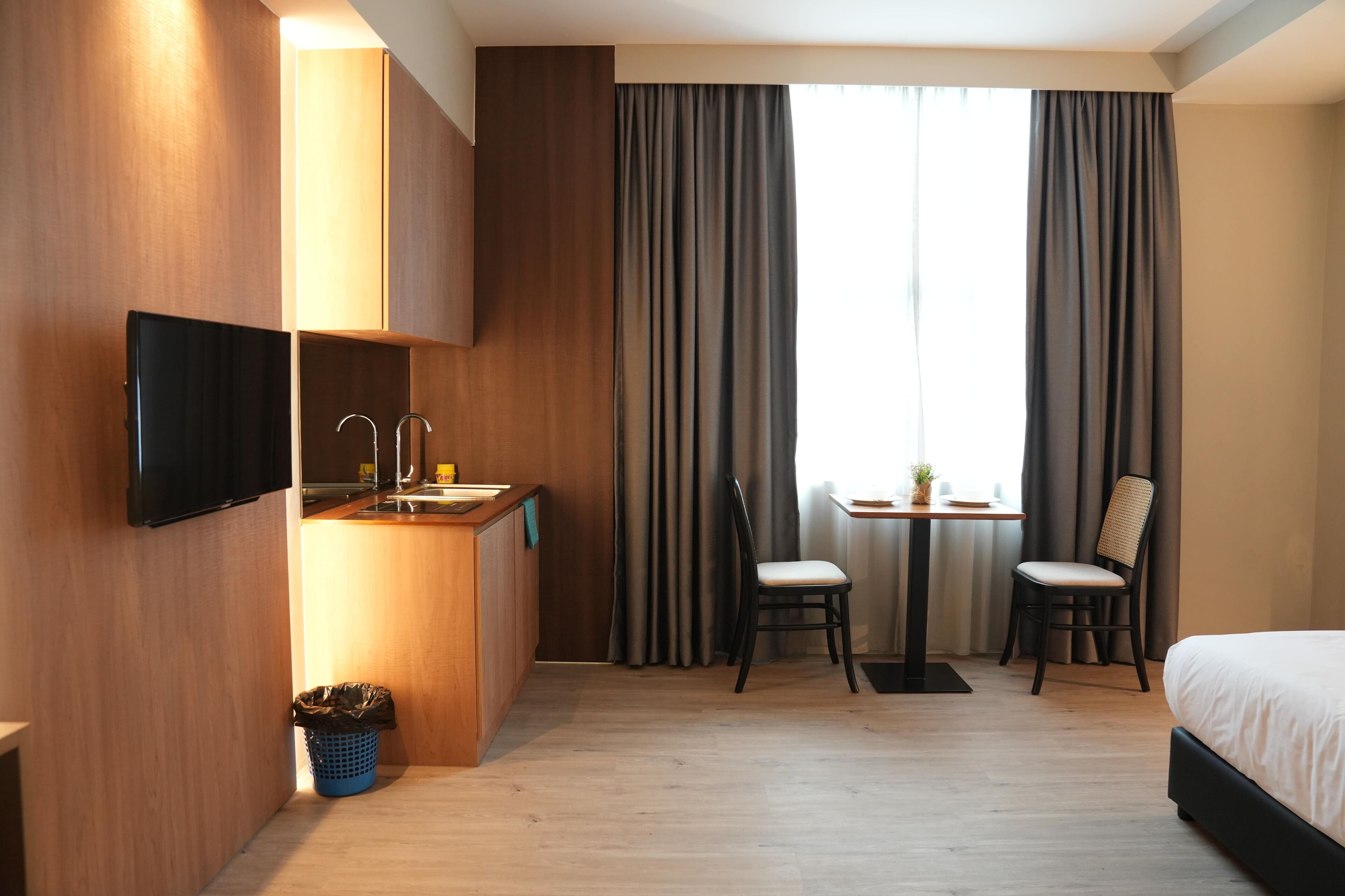 Habitación Deluxe, 1 cama Queen size | Cocina privada | Tetera eléctrica 