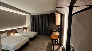 Deluxe Room, 1 Twin Bed | 1 bedroom, desk, free WiFi