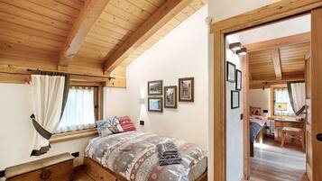 2 Schlafzimmer, BĂŒgeleisen/BĂŒgelbrett, kostenloses WLAN, BettwĂ€sche