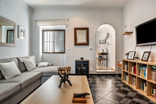 Holiday Home "Calle Ancha" with Private Terrace & Wi-Fi