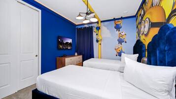 9 bedrooms, in-room safe, iron/ironing board, free WiFi