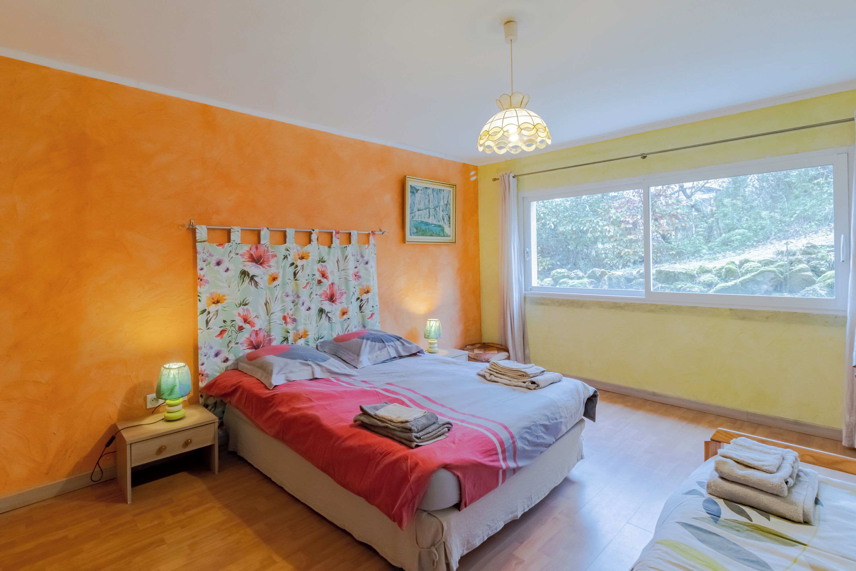 5 slaapkamers, een strijkplank/strijkijzer, gratis wifi