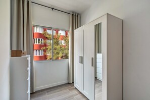 Interior - Holiday Apartment 'Santa Cruz Centro' with Balcony and Wi-Fi (Santa Cruz de Tenerife)