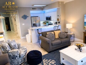 Smart TV, music library, stereo - OCEAN STAR SUITE @Celadon Beach Resort-OCEANFRONT (Panama City Beach)