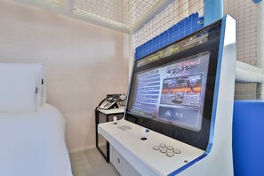 Retro999 Pool Room | Äänieristys, ilmainen Wi-Fi