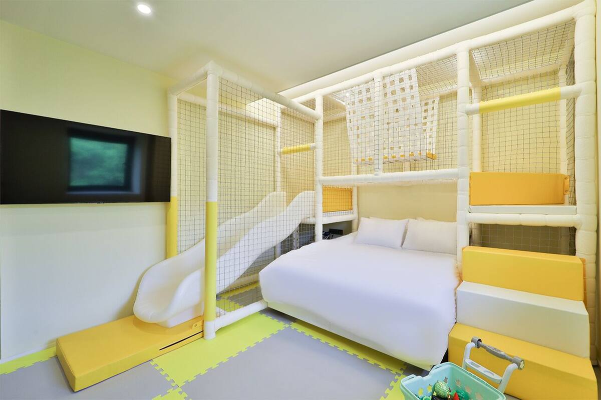 Yellow Star Pool Room | 防音設備、WiFi (無料)