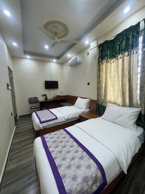 Standard Double Room | Select Comfort beds, desk, laptop workspace, free WiFi