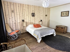2 sovrum och resesäng
