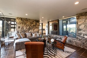 Smart TV, fireplace, offices