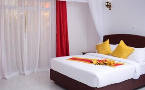 Chambre Double Supérieure | Bureau, espace de travail pour ordinateur portable, Wi-Fi gratuit