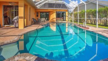 House (4 Bedrooms) | Front of property