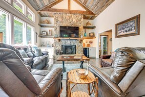 House (5 Bedrooms) | Interior - Mountain Bearadise Home w/ Mountain Views (Sapphire)