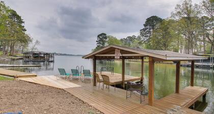 Cozy Lake Cabin w/ Dock in Hot Springs Nat'l Park