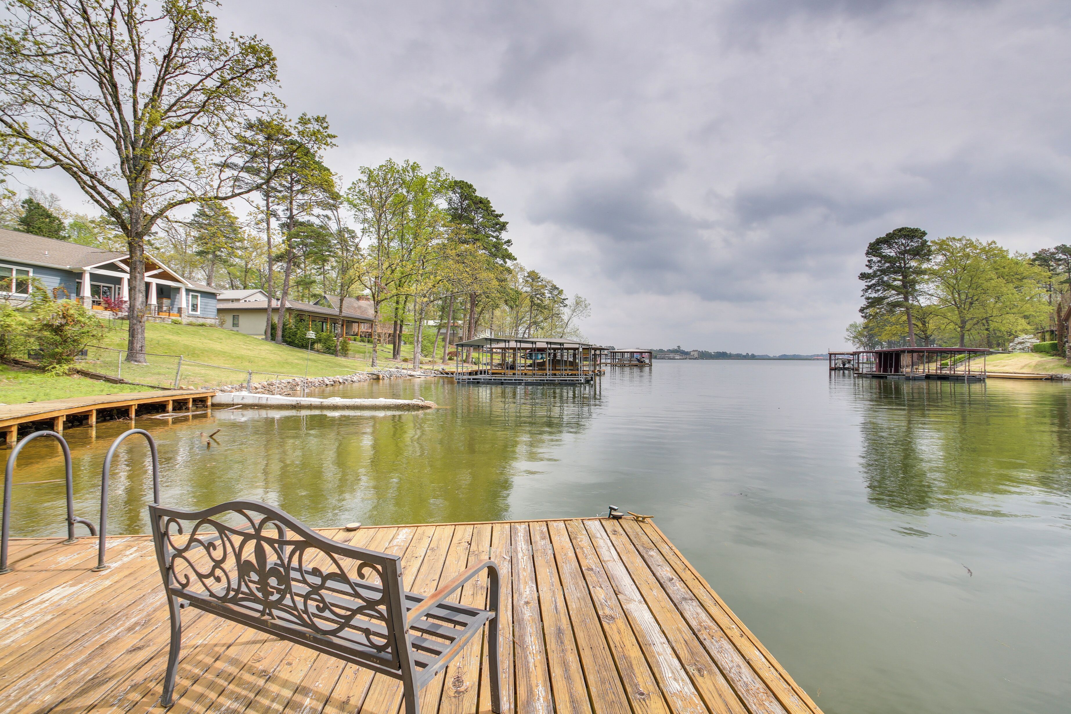 Lake Cabin w/ Dock in Hot Springs National Park!