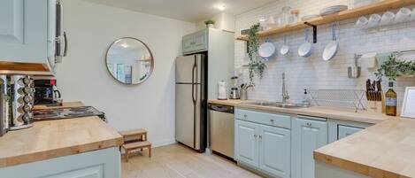 House (2 Bedrooms) | Bahagian dalam