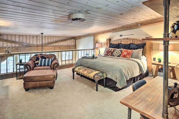 Apartment (1 Bedroom) | Interior - Balcony w/ Hot Tub: Monkey Island Vacation Rental! (Afton)