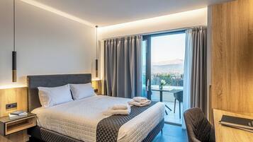 1 bedroom, premium bedding, individually decorated