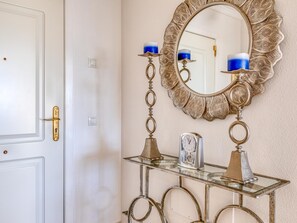 Interior - Elegant apartment with terrace near Estepona marina (Estepona)