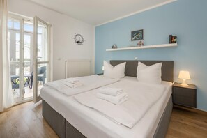 1 bedroom, iron/ironing board, travel cot, free WiFi