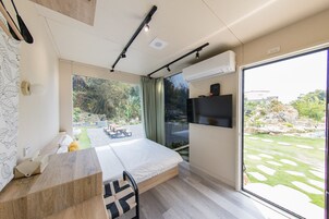 舒適雙人房 | 免費無線上網、床單