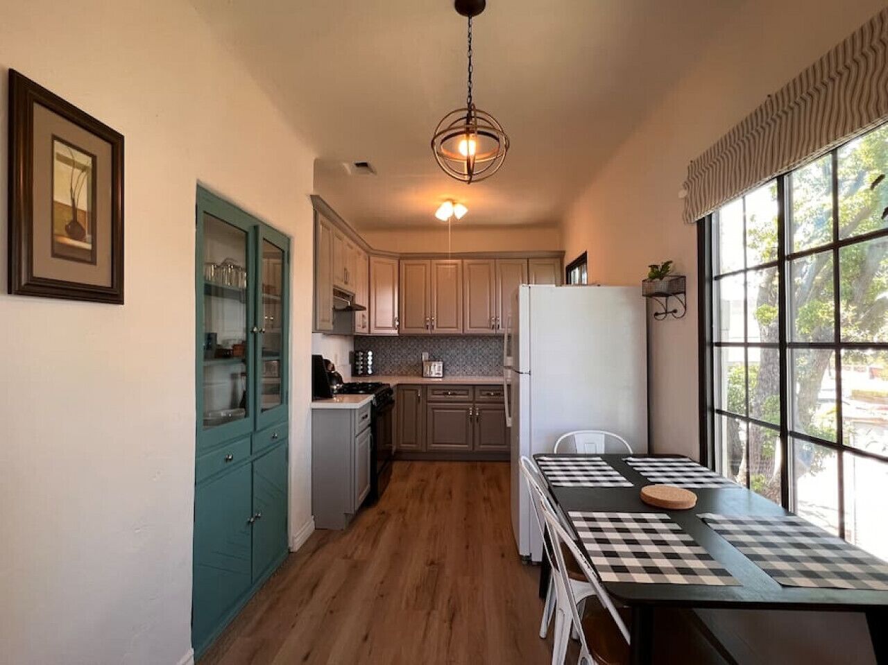 1420 #4 · Adorable 2-Bedroom Aparthotel Near Disneyland