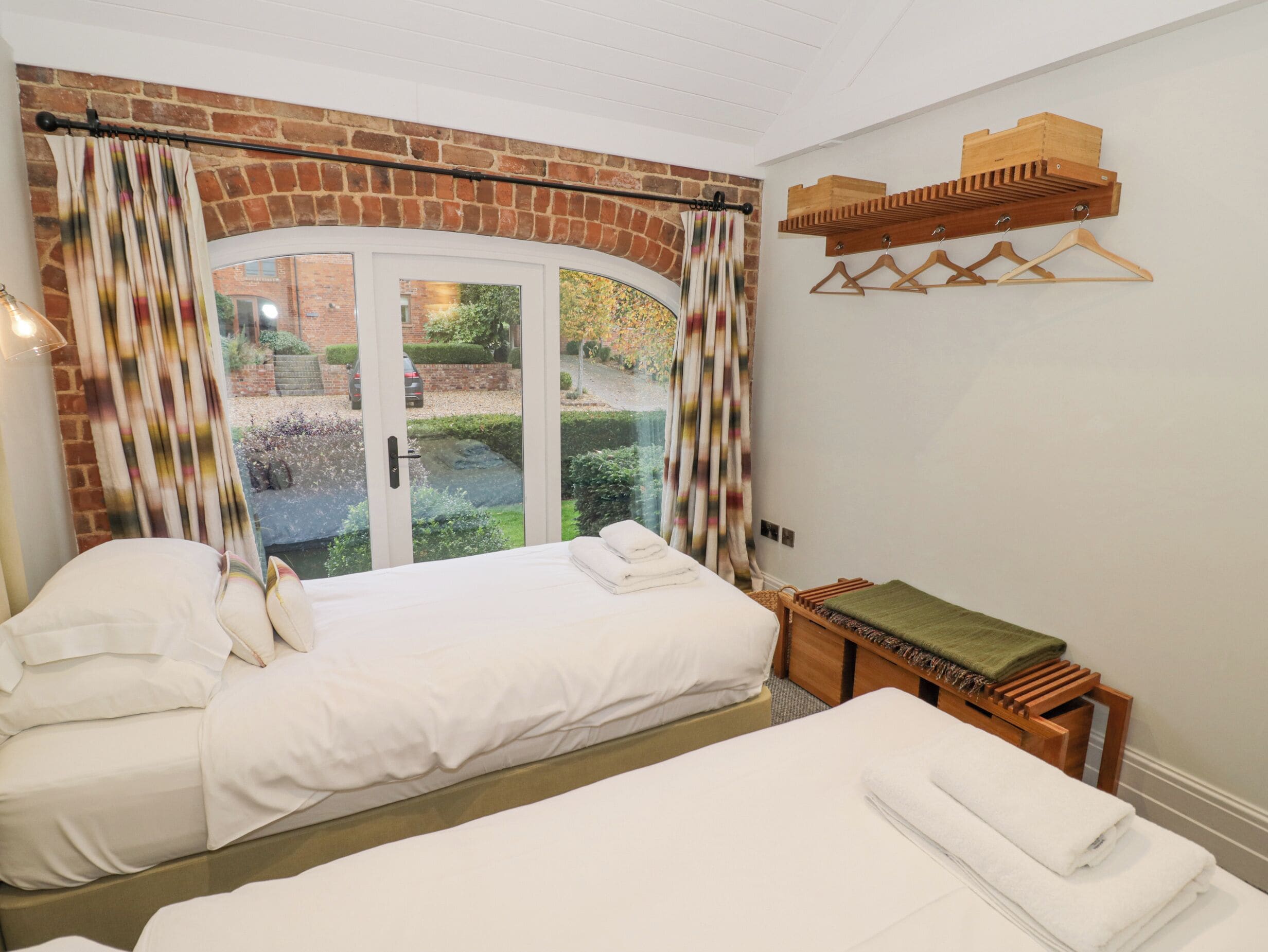 Casa de campo | 2 dormitorios, decoración individual, mobiliario individual