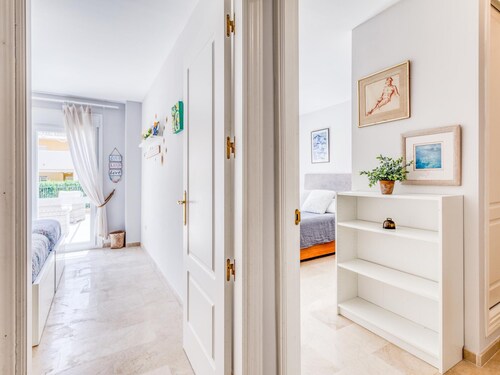 Elegant Ground Floor Apartment in Estepona's Sought-After Puerto Alto Complex