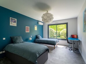 4 camere, Wi-Fi gratuito