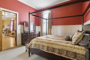 2 bedrooms, iron/ironing board, WiFi