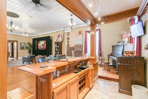 Interior - Historic Loft | Pool Table | Bar | Movie Theater (Macedon)