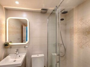 Hair dryer, towels