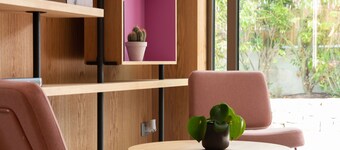 Lisetta Gardens Boutique 