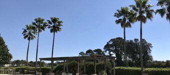 Peninsula Links B102