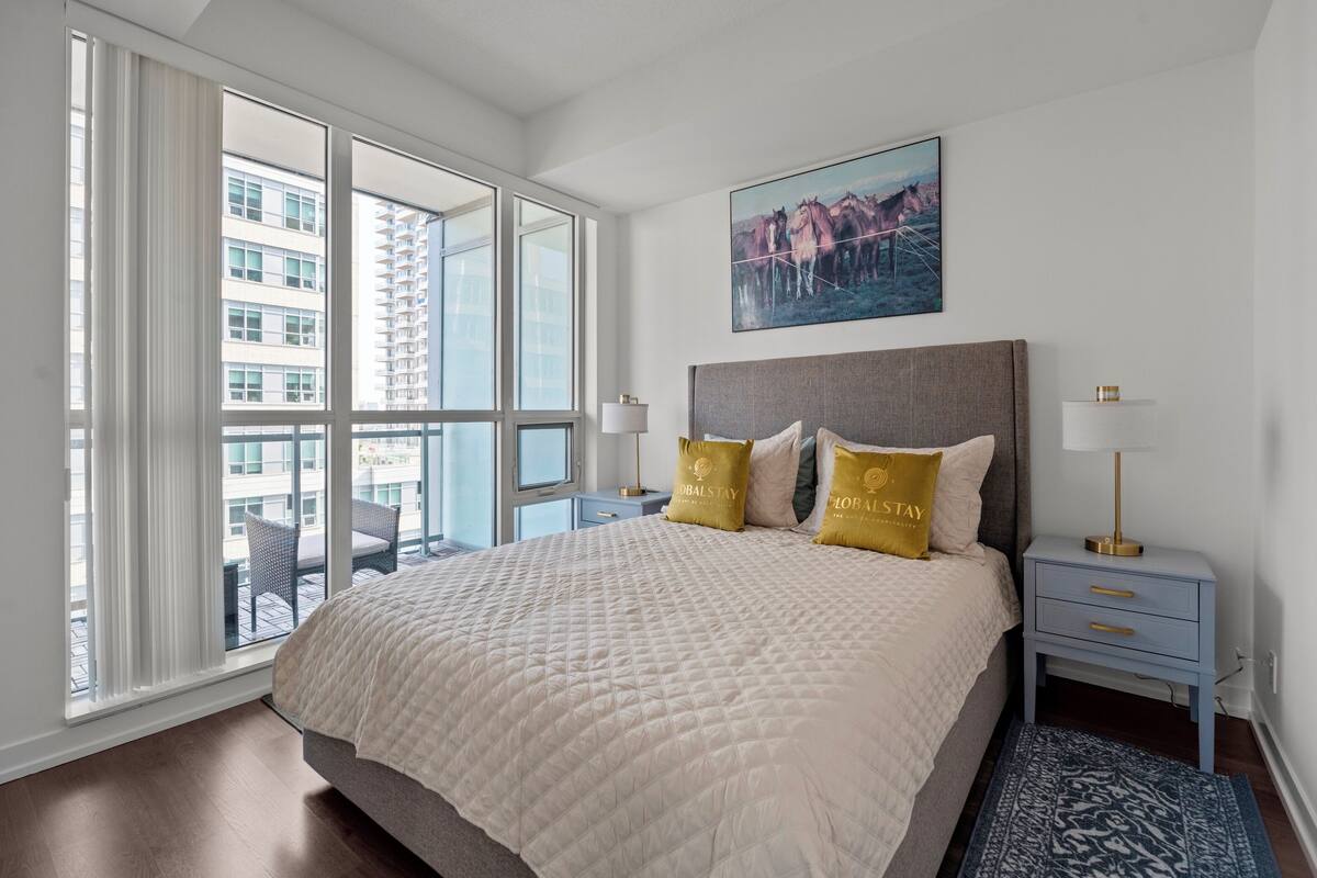Business-Apartment, 2 Schlafzimmer, 2 Bäder | Schreibtisch, laptopgeeigneter Arbeitsplatz, Bügeleisen/Bügelbrett