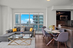 Executive Apartment, 2 Bedrooms, Balcony, City View | Living area | 43-inch flat-screen TV with digital channels, TV, Netflix - Modern Lillian Street Condos Midtown Toronto (Toronto)