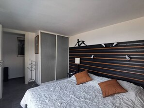 3 bedrooms, WiFi